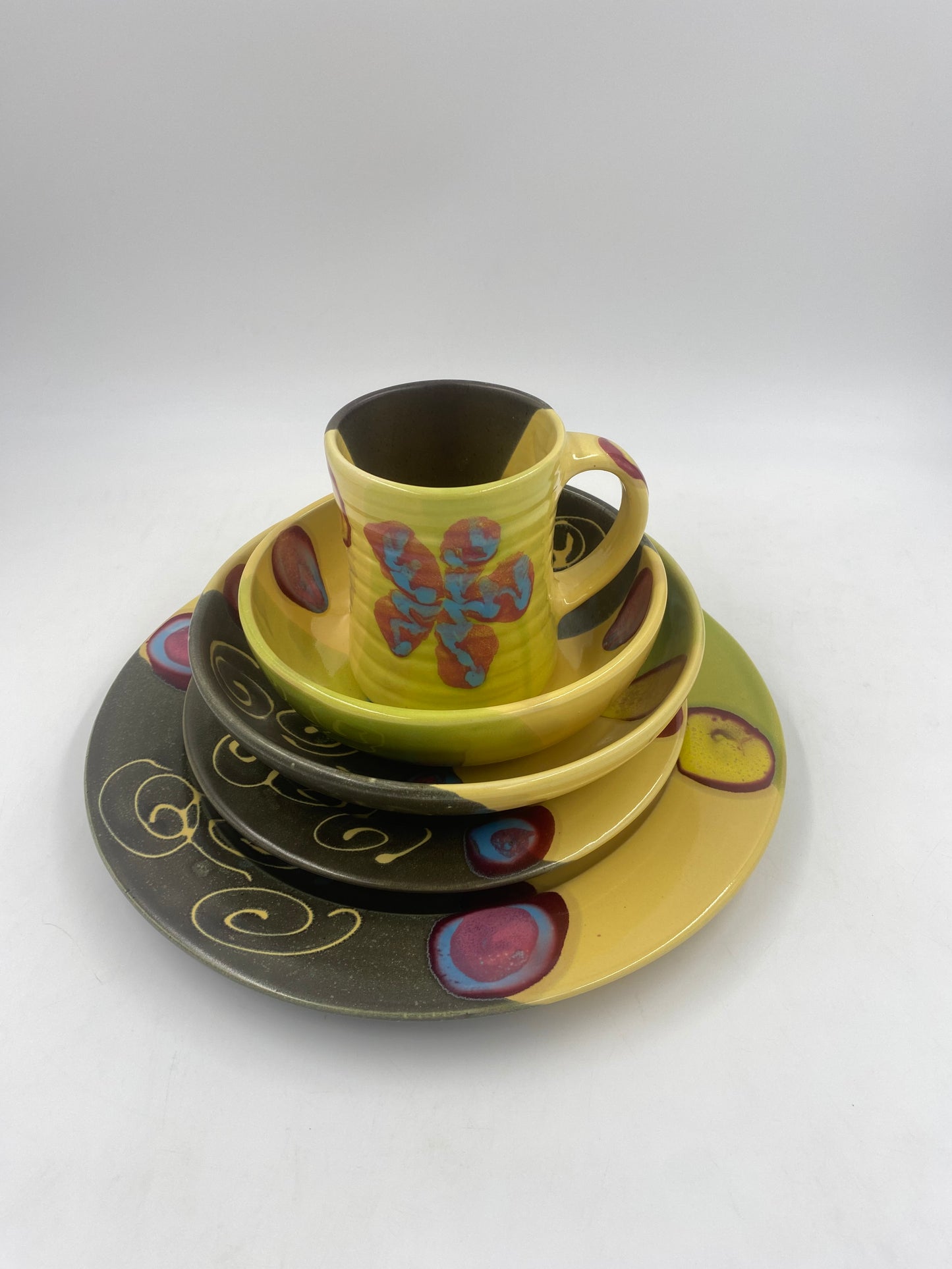 Marigold Poppy Dinner Plate - Lasser Ceramics