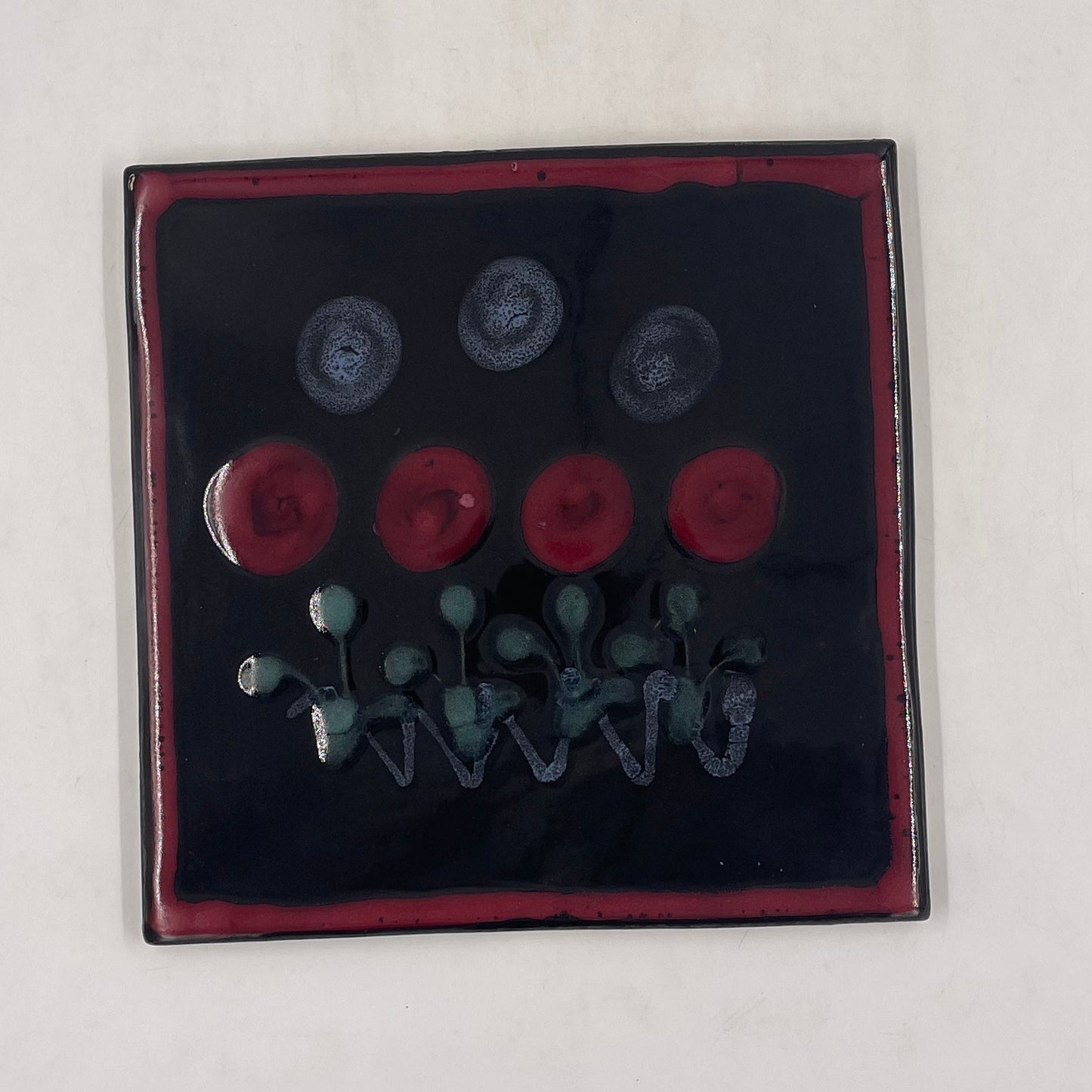 Midnight Tulip Tile - Lasser Ceramics