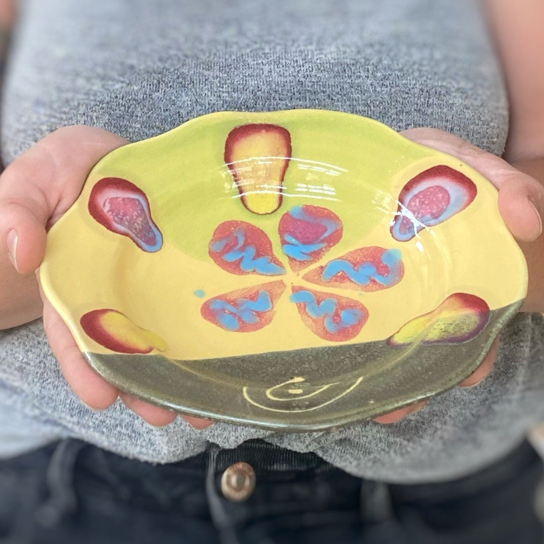 Marigold Poppy Carved Rim Bowl