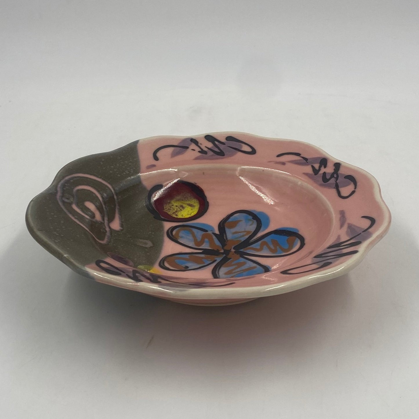 Pink Poppy Carved Rim Bowl - Lasser Ceramics
