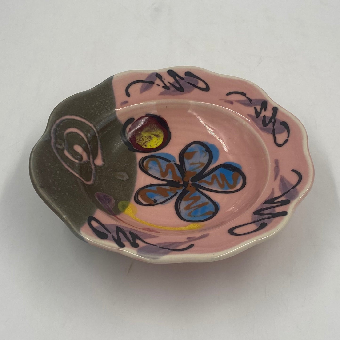 Pink Poppy Carved Rim Bowl