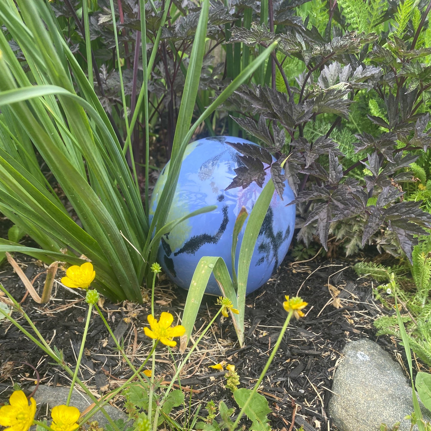 Hugs & Kisses Garden Orbs - Lasser Ceramics