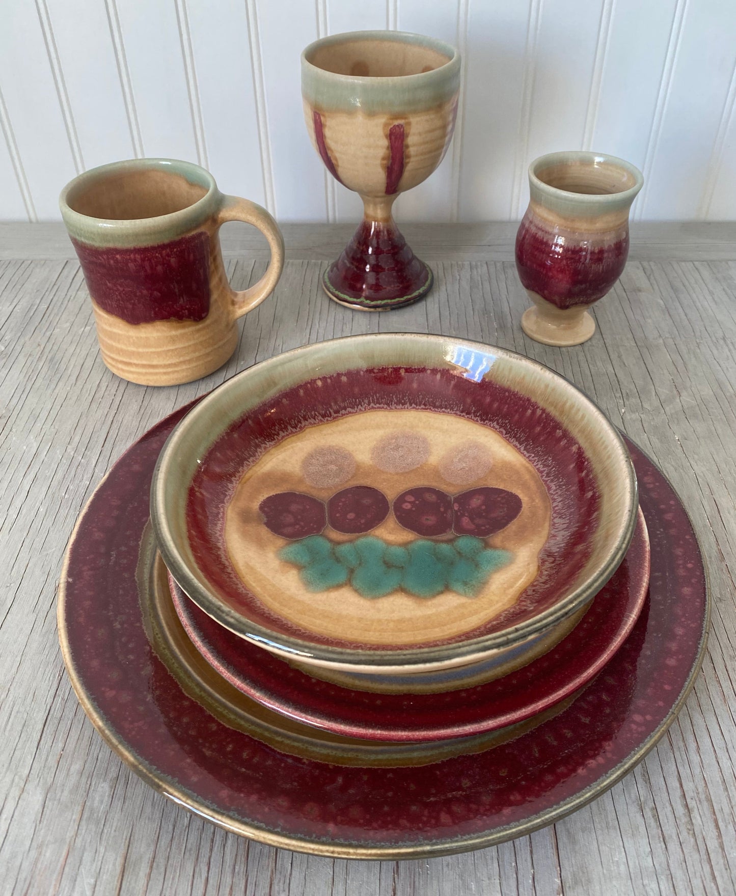 Red Tulip Dinner Bowl - Lasser Ceramics