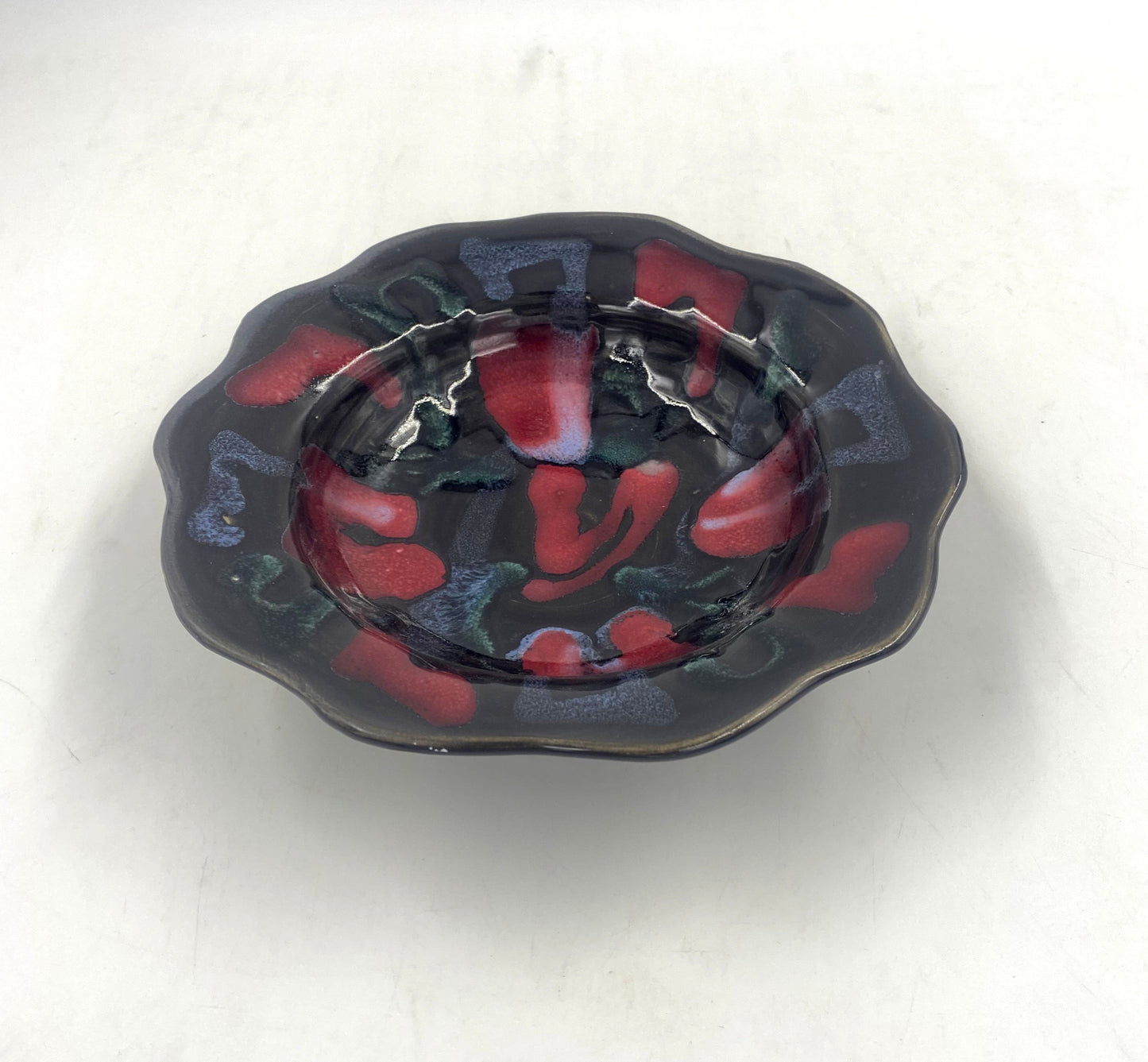 Midnight Tulip Carved Rim Bowl - Lasser Ceramics