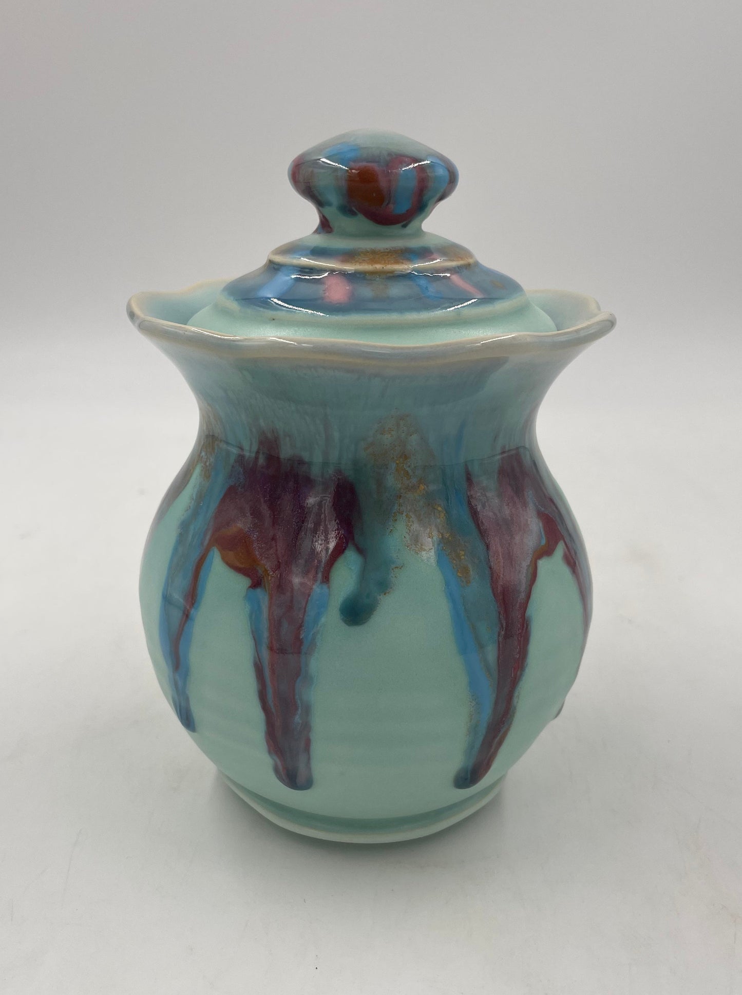 Sand Dollar Scalloped Rim Jar - Lasser Ceramics