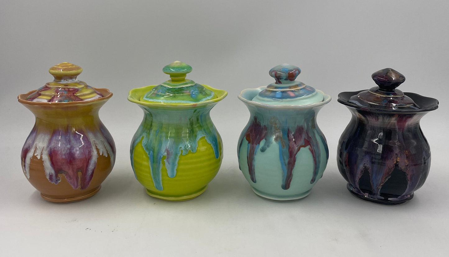 Pearl Scalloped Rim Jar - Lasser Ceramics