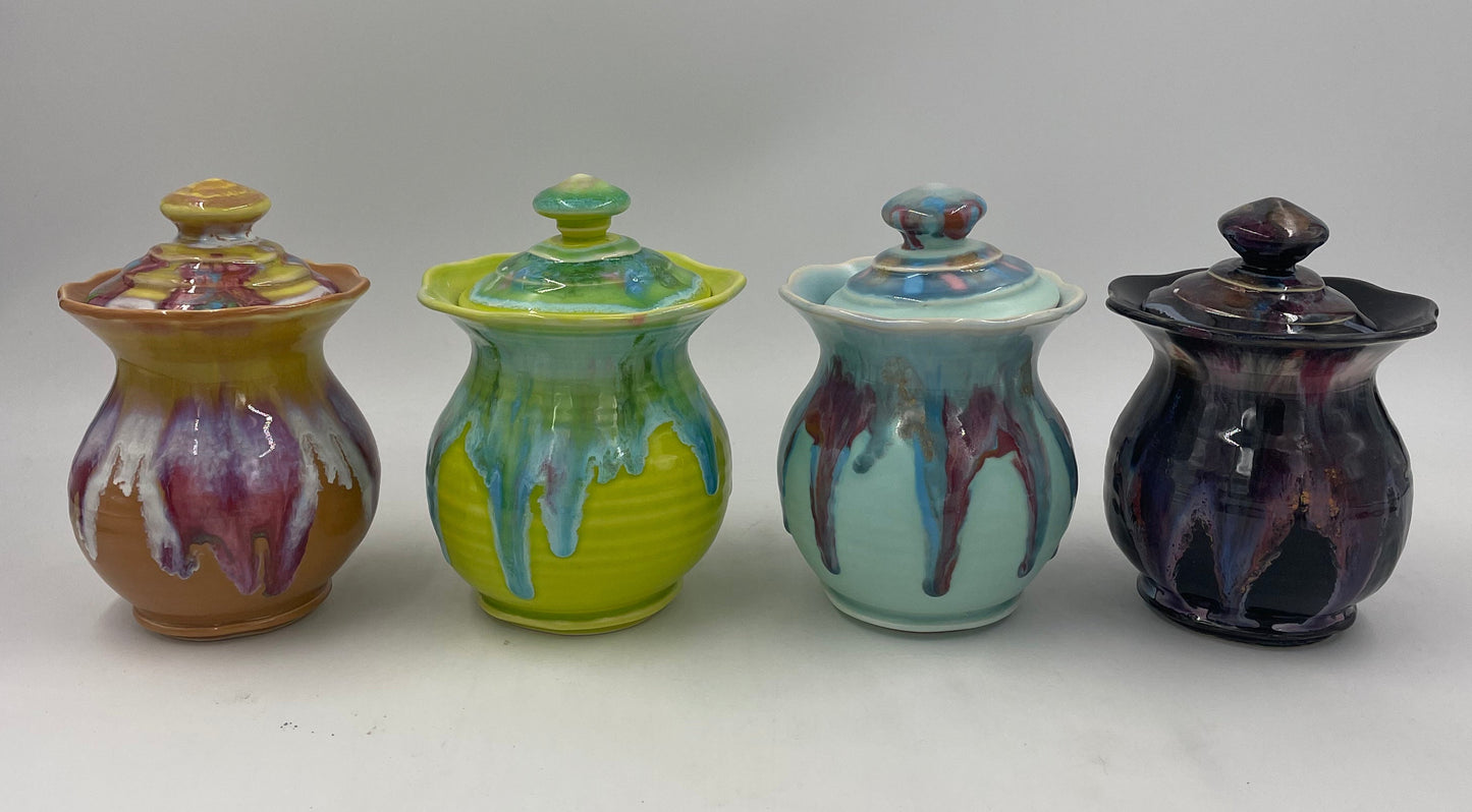 Mango Scalloped Rim Jar - Lasser Ceramics