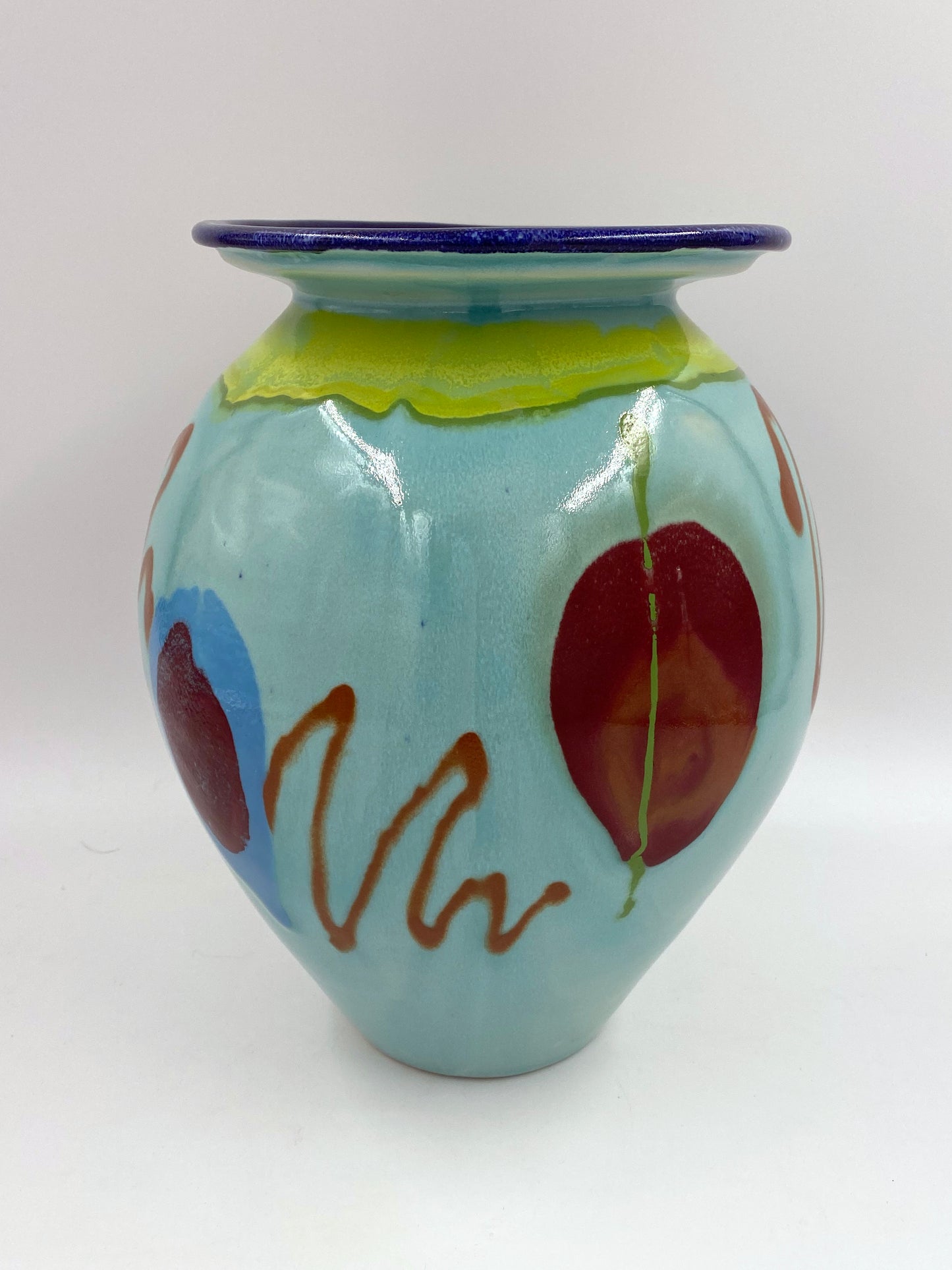 Jaded Classic Vase - Lasser Ceramics