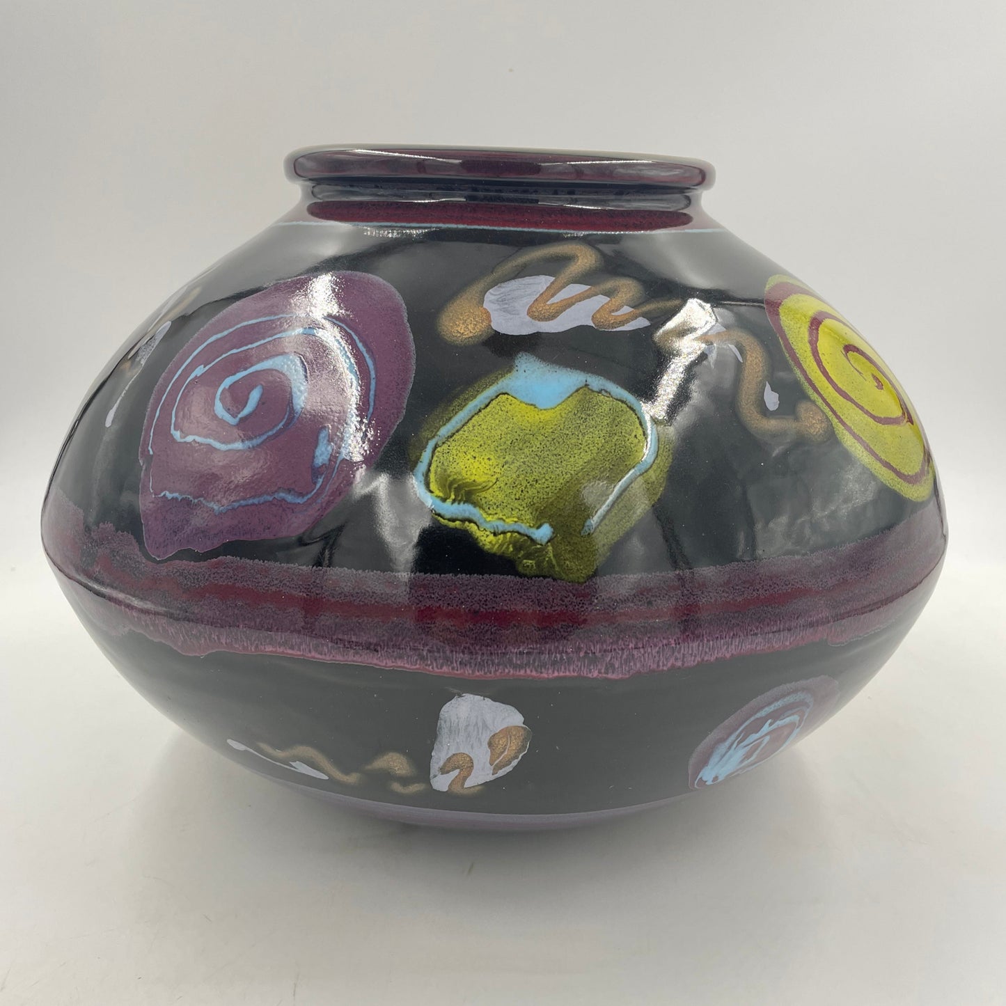 Black Out Globe Vase